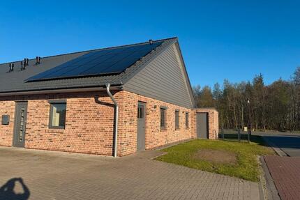 Ebenerdige und neuwertige Doppelhaushälfte - Langenhorn