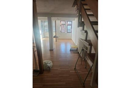 Exklusive 3 Zimmer Wohnung als Studio nähe Bahnhof Kirchhain