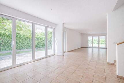 AIGNER - Stilvolle Großzügigkeit in Bestlage - Exklusives Einfamilienhaus in Obermenzing - München Pasing-Obermenzing