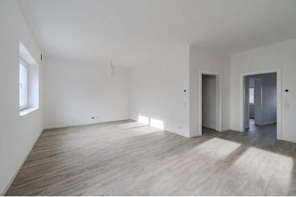 Hochwertige 2,5-Zimmer-Neubau-Wohnung mit großer Dachterrasse & Stellplatz - Bietigheim-Bissingen