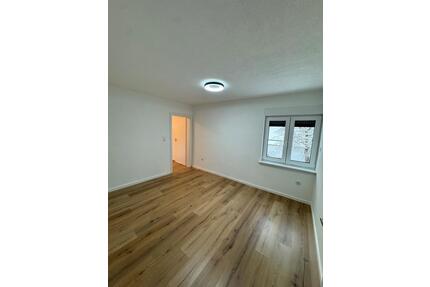 Moderne Erstvermietung nach Kernsanierung-85㎡ mit Balkon - Haiger