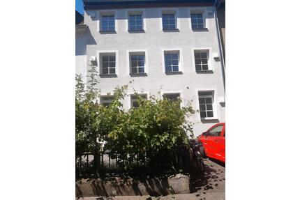 Haus zu verkaufen - 325.000,00&nbsp;EUR Kaufpreis, ca.&nbsp; 140,00&nbsp;m&sup2; in Boppard (PLZ: 56154)