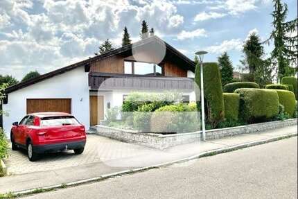 Haus zum Mieten in Altusried 2.300,00 € 220 m²
