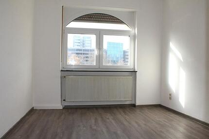 Aschaffenburg Zentrum - Nähe City-Galerie: 2 ZKB zu vermieten