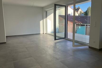 NEUBAU I ZENTRAL 4-Zi. WHG 90QM mit Balkon, EBK, Aufzug uvm. - Leingarten