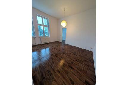 Schöne Altbau-Whg in Brandenburg a.d.H.!