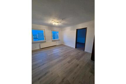 Helle 3 Zimmer Wohnung mit großer Dachterrasse - Aerzen