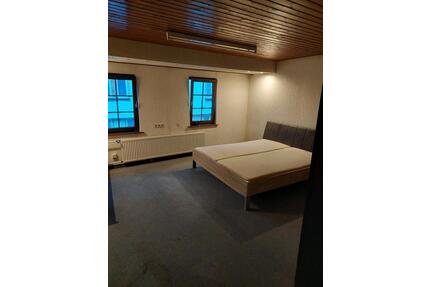 Monteurzimmer zu vermieten - 13,00&nbsp;EUR Kaltmiete, ca.&nbsp; 120,00&nbsp;m&sup2; in Grünberg (PLZ: 35305)