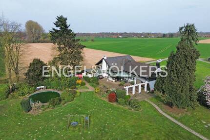 Wohnen wie im Traum: Landhaus mit Seeblick, Pool, eigenem Pferdestall und vielem mehr! - Krefeld Traar