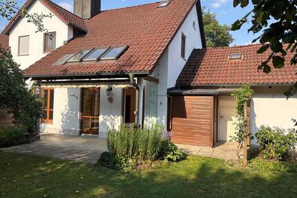 Doppelhaushälfte mit Charm, Garten und guter Anbindung - Markt Schwaben