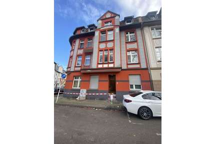 Wohnung zum Kaufen in Essen 150.000,00 € 98.36 m²