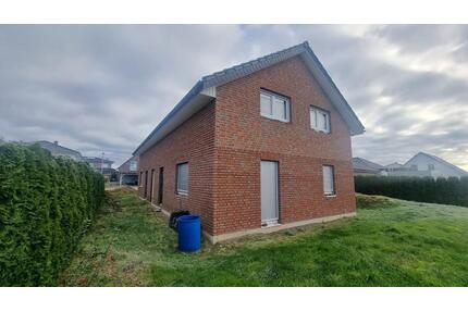 Wohnhaus mit 2 Wohneinheiten - 415.000,00&nbsp;EUR Kaufpreis, ca.&nbsp; 220,00&nbsp;m&sup2; in Schneverdingen (PLZ: 29640)