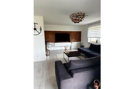 Gepflegte 4-Zimmer-Wohnung - 365.000,00&nbsp;EUR Kaufpreis, ca.&nbsp; 106,00&nbsp;m&sup2; in Straubenhardt (PLZ: 75334)