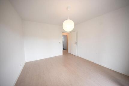 DIETZ: TOP-Modernisierte 2-Zimmer-Wohnung im 2. Obergeschoss - Reinheim