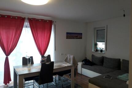 Moderne 2-Zimmer Wohnung mit großem Balkon und Fußbodenheizung - Pforzheim Weststadt