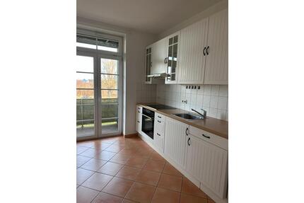 Helle 2-Raum Wohnung mit EBK und Balkon in Wismar-Ost