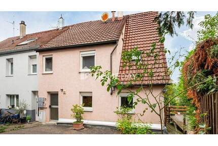 Gepflegtes 3-Familienhaus mit möblierten Einheiten und Terrasse mit Neckarblick - Stuttgart Hofen