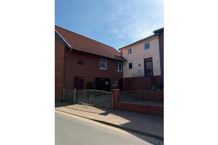 Doppelhaushälfte - 35.000,00&nbsp;EUR Kaufpreis, ca.&nbsp; 74,00&nbsp;m&sup2; in Bockenem (PLZ: 31167)