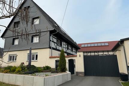 3 12 bis 4 12 Raum Wohnung - 1.550,00&nbsp;EUR Kaltmiete, ca.&nbsp; 160,00&nbsp;m&sup2; in Zwickau (PLZ: 08058) Zwickau-Nord