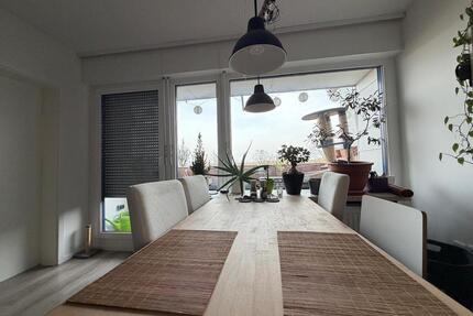 Moderne und helle 2 Zimmer Mietwohnung mit Balkon in Augsburg