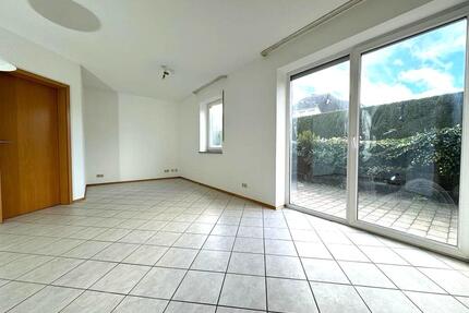 Schöne Wohnung inkl. Küche und Terrasse * in Trierweiler