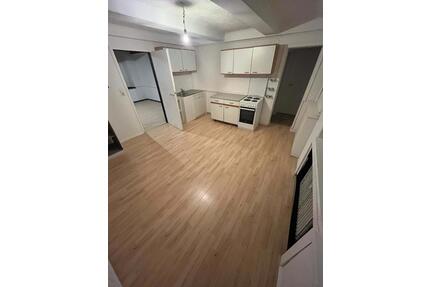 2 Zimmer Wohnung ab sofort. ! - 690,00&nbsp;EUR Kaltmiete, ca.&nbsp; 50,00&nbsp;m&sup2; in Olsberg (PLZ: 59939)