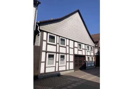 Haus zum Kaufen in Holzminden 160.000,00 € 173 m²