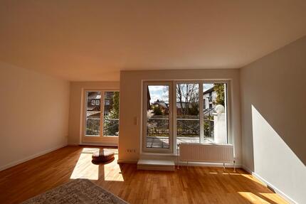 Lichtdurchflutete Maisonette mit Endreihenhauscharakter - Reinbek