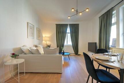 Moderne trifft Altbau-Charme – Möblierte 2-Zimmer-Wohnung in Bestlage! - Stuttgart Stuttgart-Süd