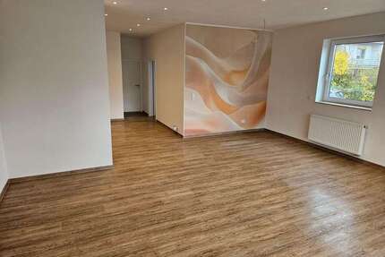 Wohnung zum Mieten in Eisenberg-Steinborn 1.100,00 € 84 m²