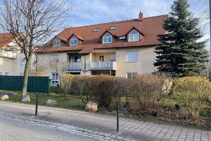 Charmante 3-Zimmer-Wohnung mit zwei Balkonen und Tiefgaragenstellplätzen - Wilsdruff/Kesselsdorf