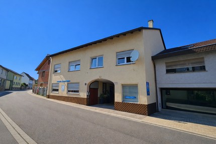 Haus zum Kaufen in Kraichtal 379.000,00 € 363 m²