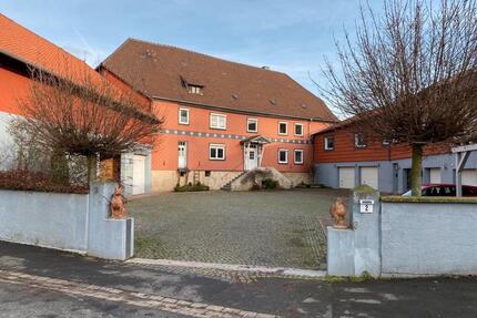 Gemütliche 4,5 Zimmerwohnung mit kleinem Garten (Altgandersheim) - Bad Gandersheim