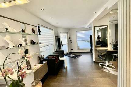 Haus zum Kaufen in Freital 699.000,00 € 282 m²