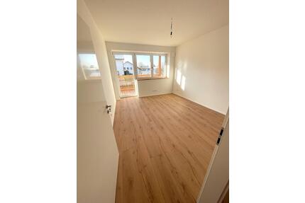 Geschmackvolle 4-Zimmer-Wohnung in Vogtareuth Erstbezug