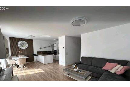 Neuwertige 2-Zimmer Wohnung - 925,00&nbsp;EUR Kaltmiete, ca.&nbsp; 67,00&nbsp;m&sup2; in Wellendingen (PLZ: 78669)