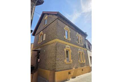 Haus zum Kaufen in Münster-Sarmsheim 198.000,00 € 119 m²