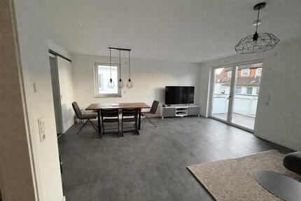 4-Zimmerwohnung in Waldenbuch - 1.950,00&nbsp;EUR Kaltmiete, ca.&nbsp; 106,00&nbsp;m&sup2; in Waldenbuch (PLZ: 71111)