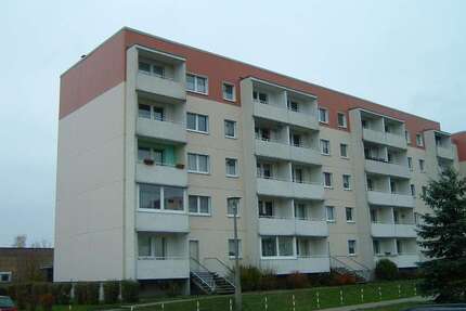Wohnung zum Mieten in Finsterwalde 267,35 € 48.52 m²
