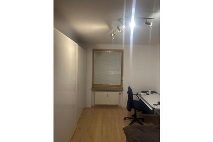 WG Zimmer Maxvorstadt - 750,00&nbsp;EUR Kaltmiete, ca.&nbsp; 12,00&nbsp;m&sup2; in München (PLZ: 80636) Maxvorstadt