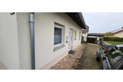 Bungalow Haus - 1.200,00&nbsp;EUR Kaltmiete, ca.&nbsp; 80,00&nbsp;m&sup2; in Eisleben (Lutherstadt) (PLZ: 06295)