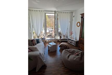 Gut vermietete Kapitalanlage: 3-Zimmer Terrassenwohnung v. Privat - Eppstein