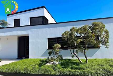 Haus zum Kaufen in Offenberg 1.600.000,00 € 204 m²