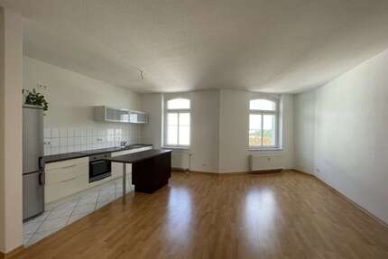 Wohnung zum Mieten in Halle 470,00 € 73.06 m²