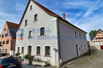 Haus zum Kaufen in Pleinfeld 339.000,00 € 217 m²