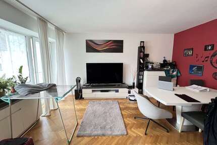 Wohnung zum Kaufen in Düsseldorf 239.000,00 € 69.99 m²