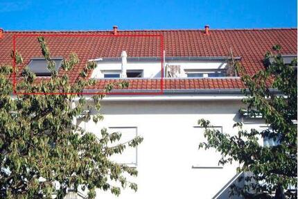 Helle 3 Zimmer Dachgeschosswohnung mit Dachterrasse - Hockenheim
