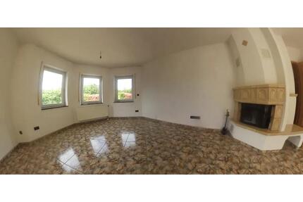 Schöne 3-Zi-EG-Wohnung mit Kamin, Terrasse & Garten - Bad Langensalza