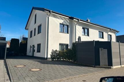 Große Doppelhaushälfte - 525.000,00&nbsp;EUR Kaufpreis, ca.&nbsp; 148,00&nbsp;m&sup2; in Oerlinghausen (PLZ: 33813)