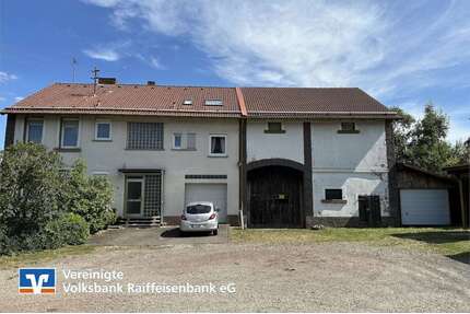 Haus zum Kaufen in Reichenbach 155.000,00 € 180 m²